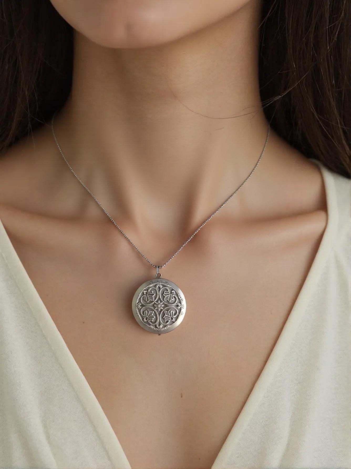 Silver Irish Floral Locket Necklace