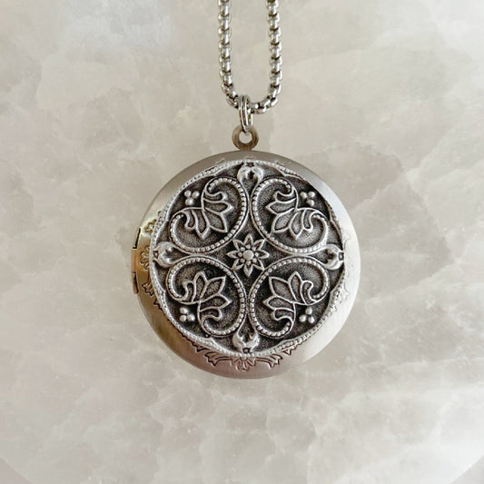 Silver Irish Floral Locket Necklace