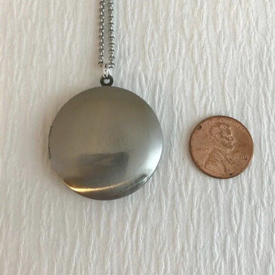 Silver Irish Floral Locket Necklace